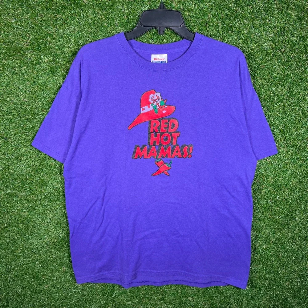 Hanes Heavyweight Red Hot Mamas Graphic T-Shirt Purple Mens‎ Large Vintage